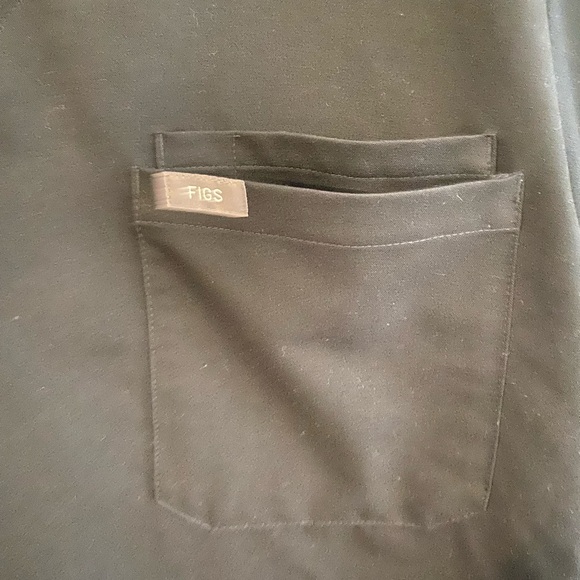 Figs Leon 3-pocket scrub top - Picture 3 of 4